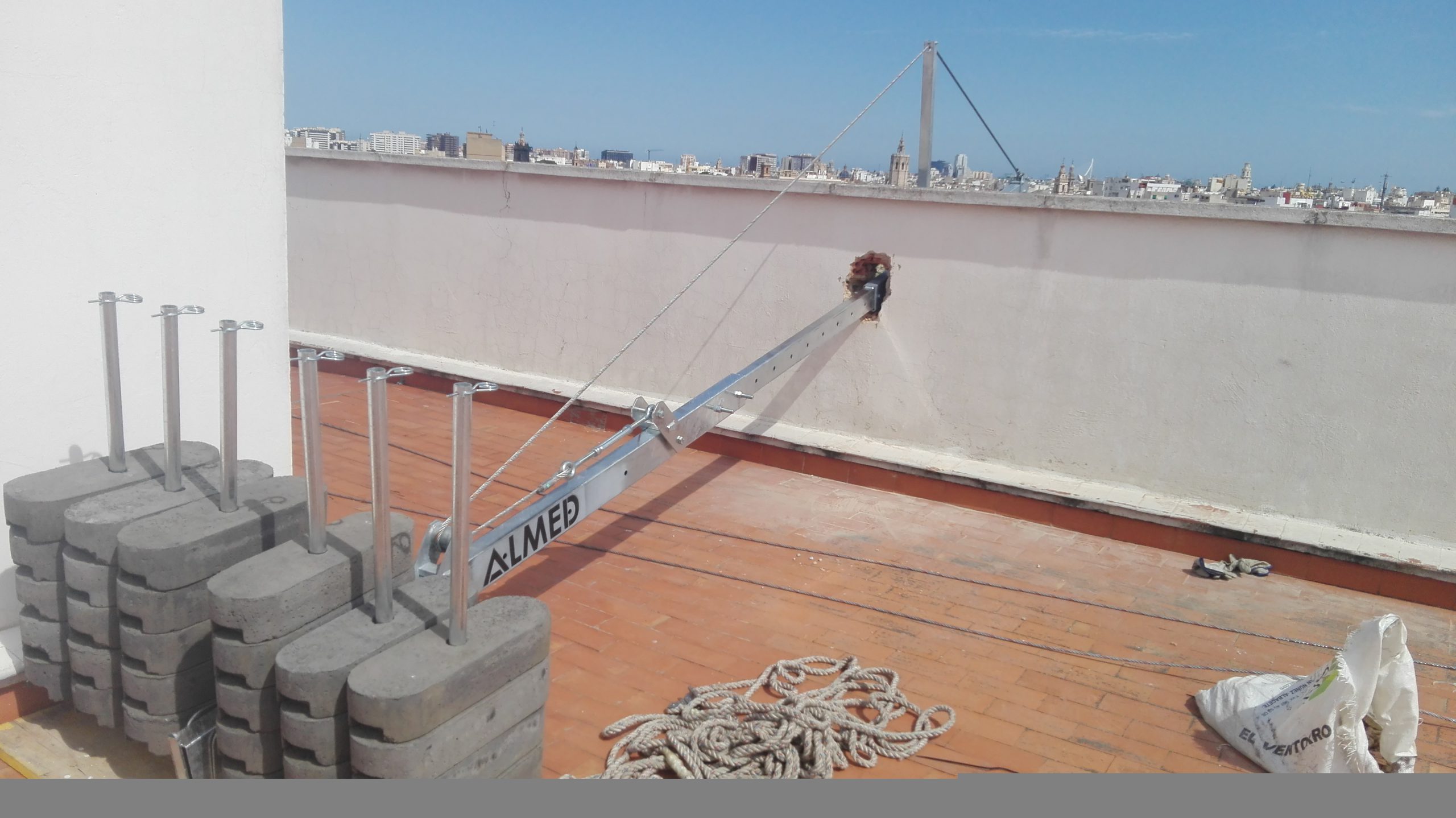 ANDAMIO COLGANTE ELECTRICO PLATAFORMA 9 MTS ALUMINIO