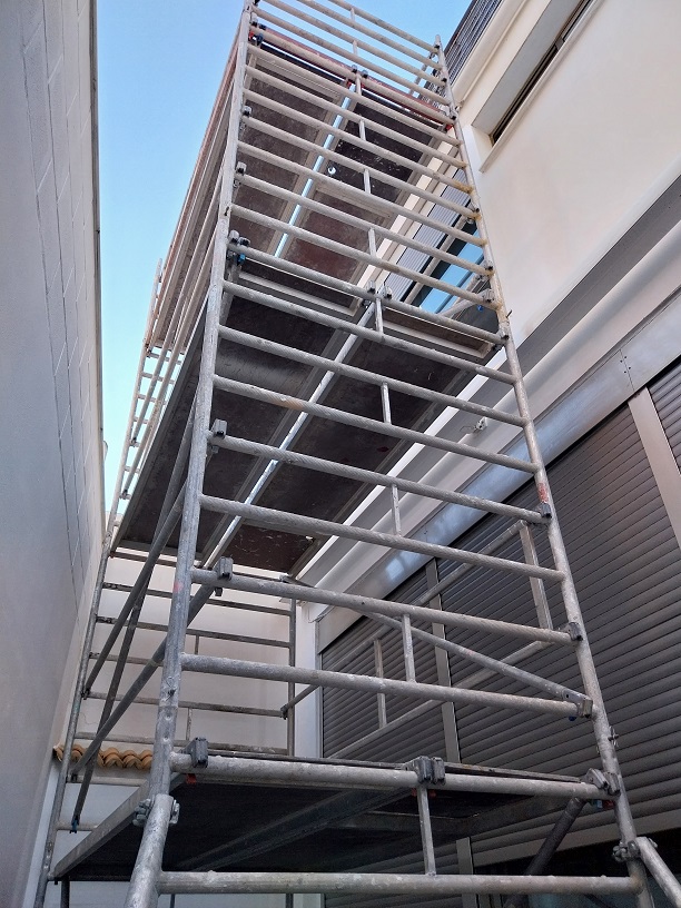 MONTAJE TORRE MÓVIL ALUMINIO