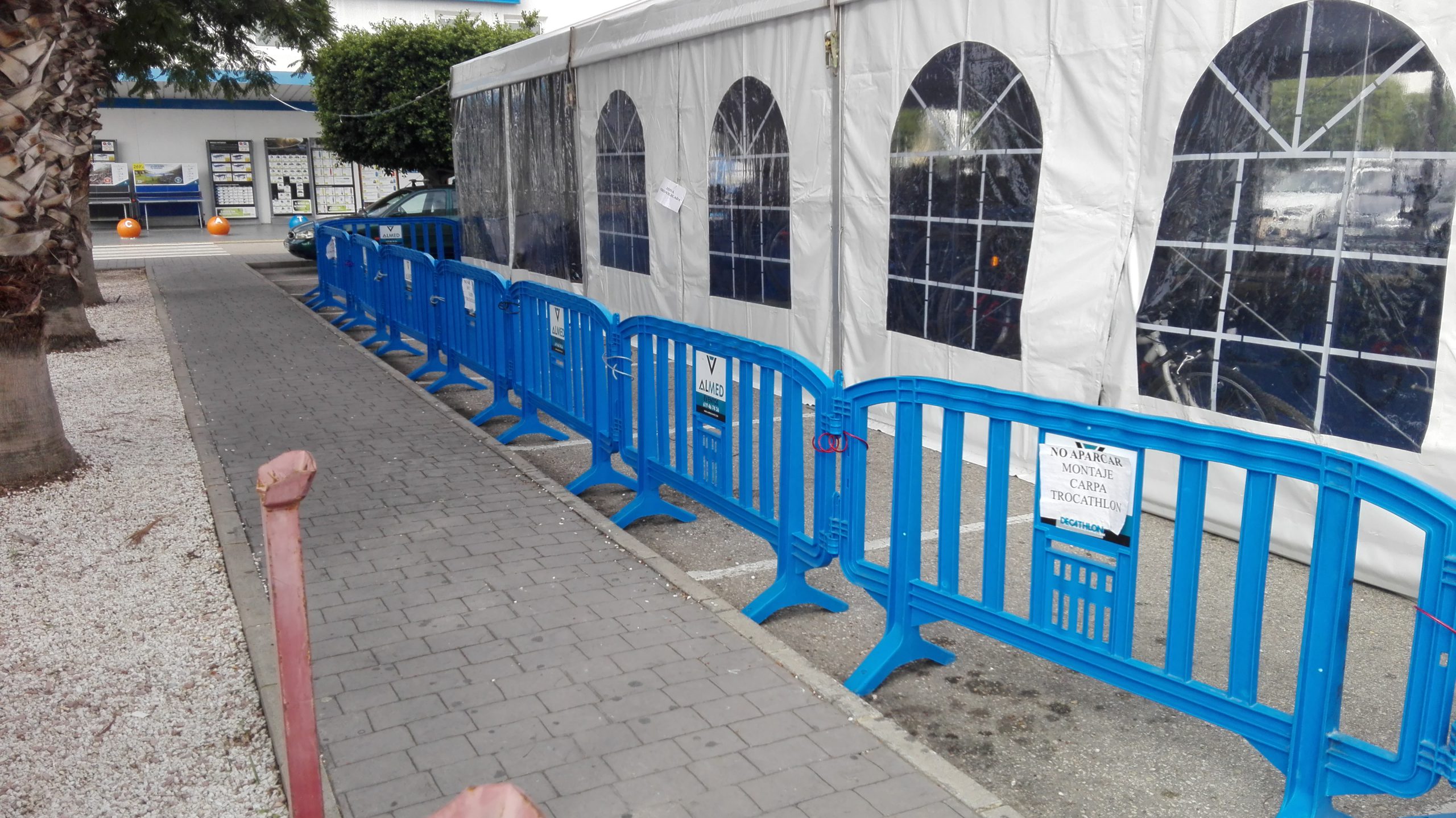 VALLAS DE PLASTICO EN DECATHLON ALFAFAR